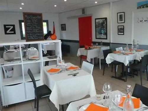 Appartements de l'Auberge du Chemin de Fer Lanester 2*,